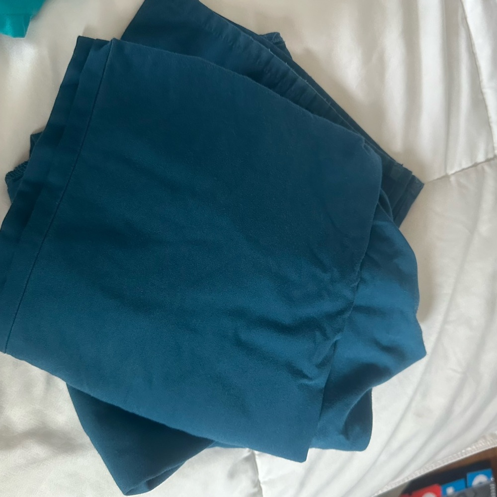 Cherokee scrub set